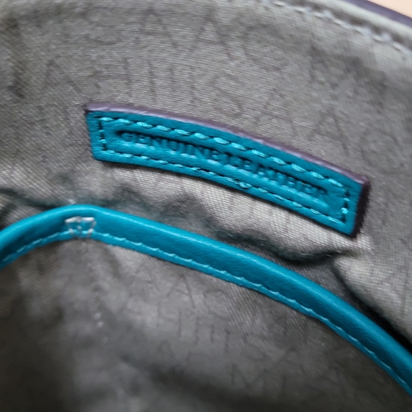 ISAAC MIZRAHI | TEAL PEBBLED LEATHER CROSSBODY BAG - Picture 8 of 15